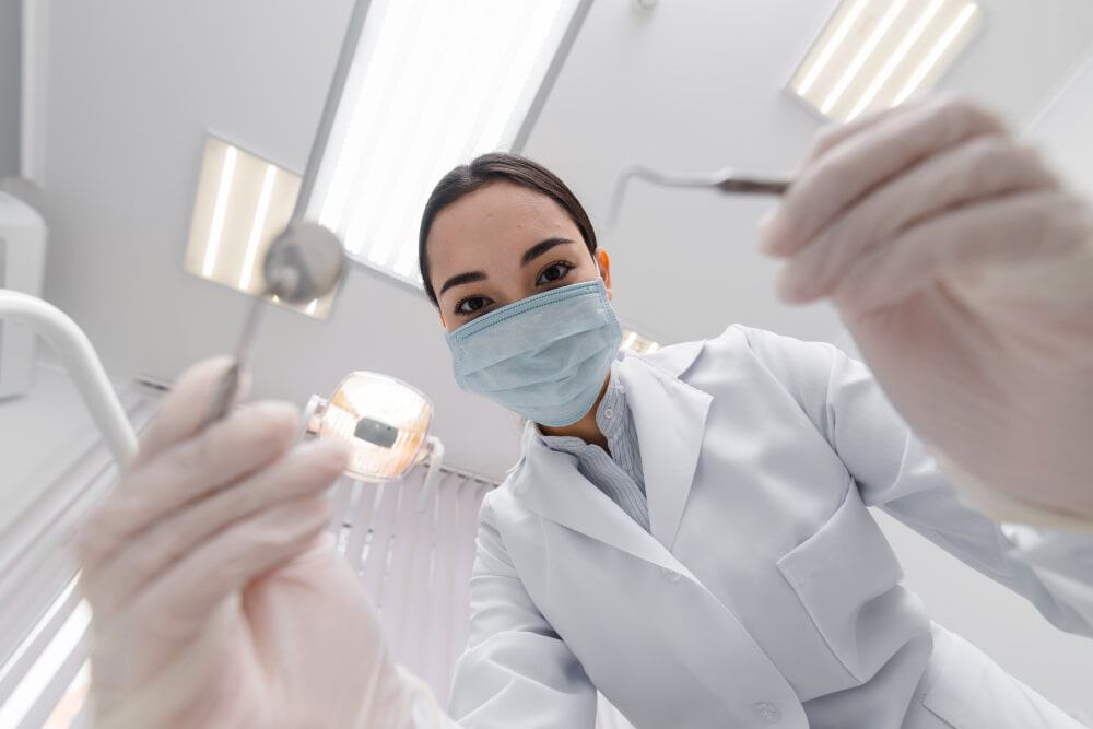 Image illustrating dental implants in Albania